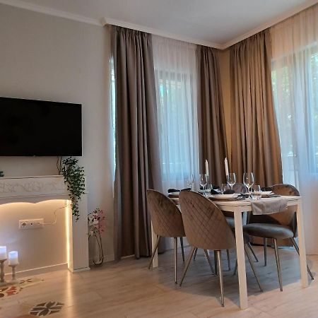 Tara Deluxe Apartment Varna Buitenkant foto