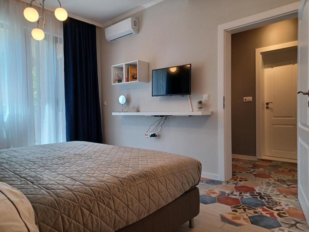 Tara Deluxe Apartment Varna Buitenkant foto