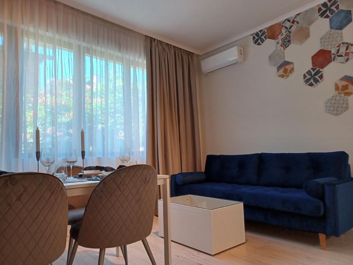 Tara Deluxe Apartment Varna Buitenkant foto