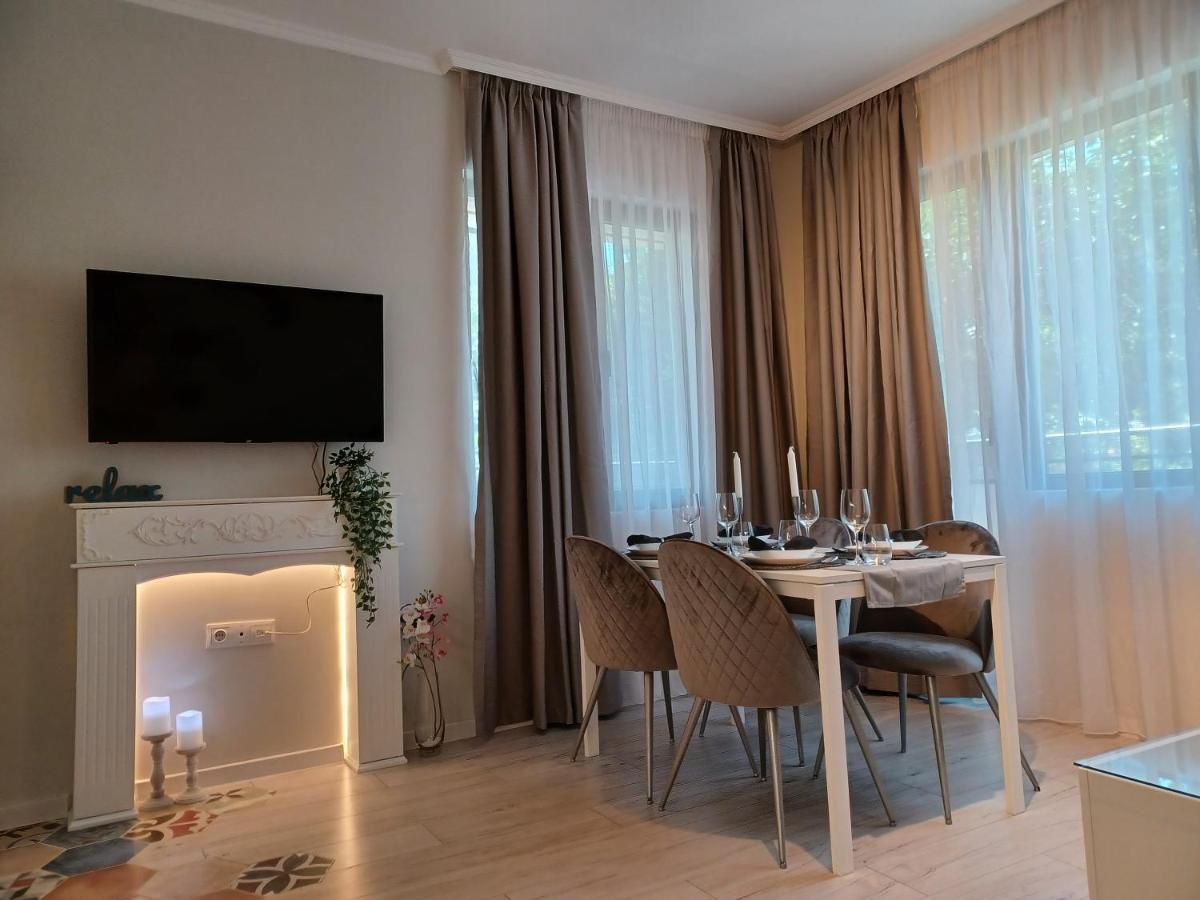 Tara Deluxe Apartment Varna Buitenkant foto